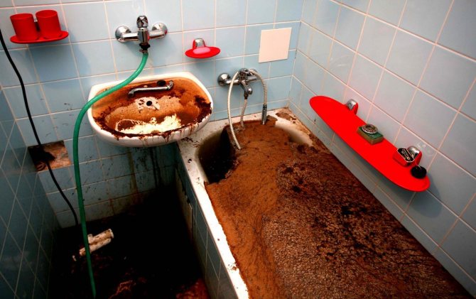 Potential consequences of untimely removal of sewer blockage, this is especially dangerous on the lower floors of buildings, where the drains can begin to rise back and flood the apartment
